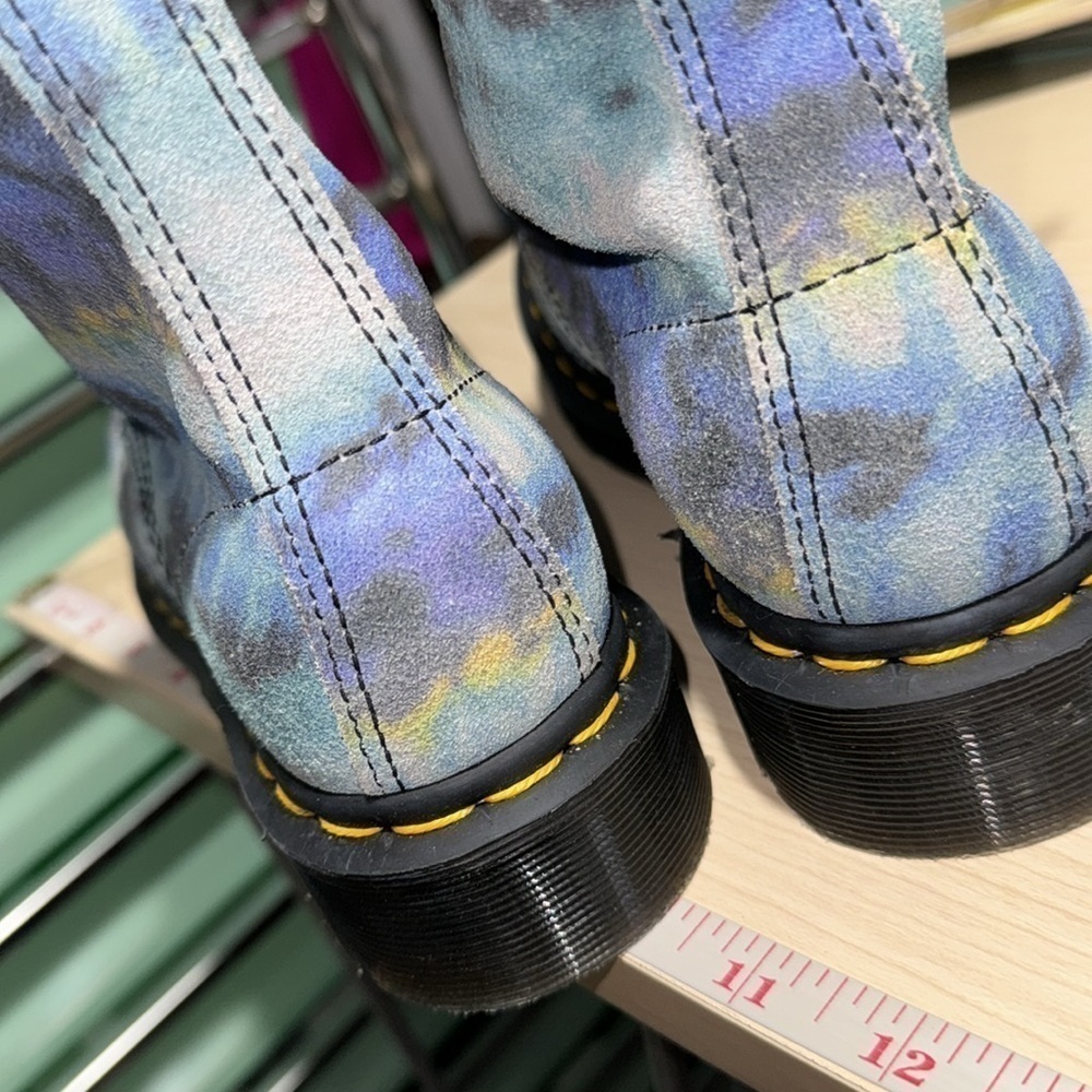 Dr‎ Martens boots 1460 Pascal Tie Dye Blue Pattern Boot size 6 moto boho - Picture 4 of 8